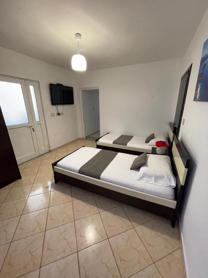 Guesthouse Flamur Ksamil Extérieur photo
